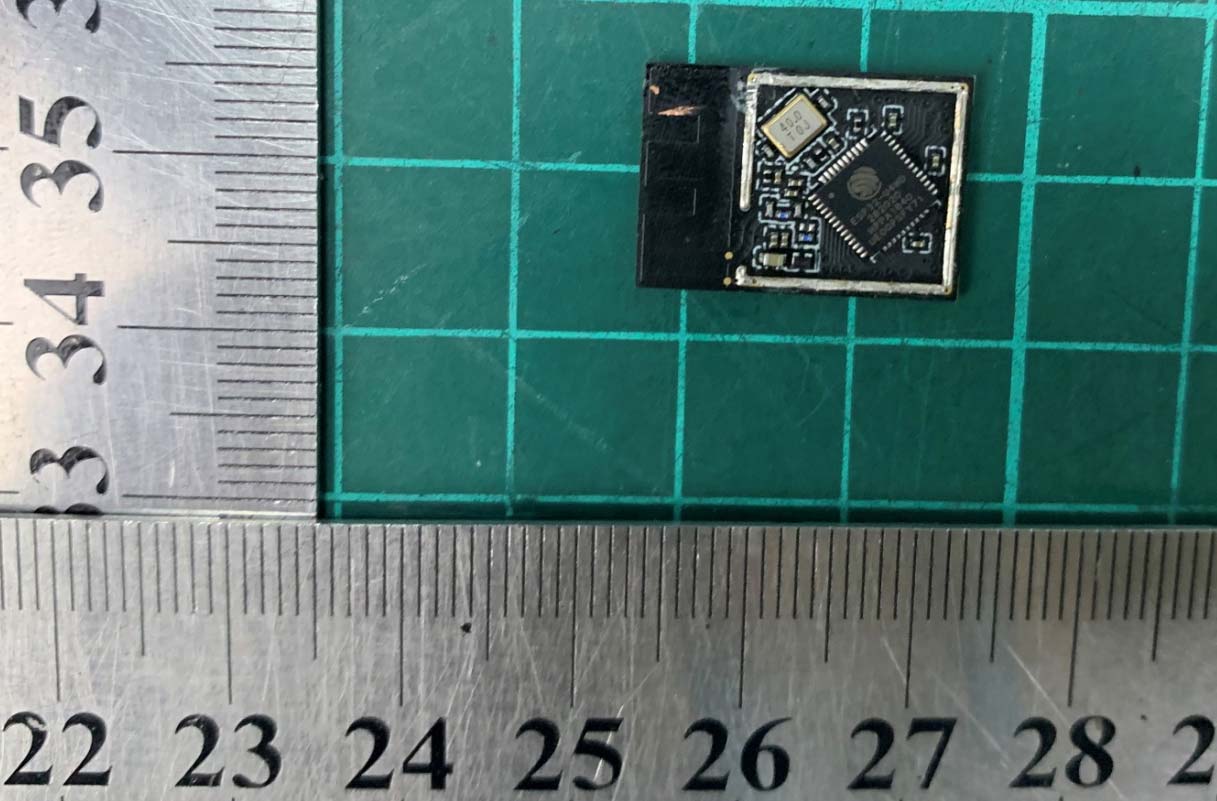 Espressif ESP32-MINI-1 internal FCC photo from Internal Photos p. 1