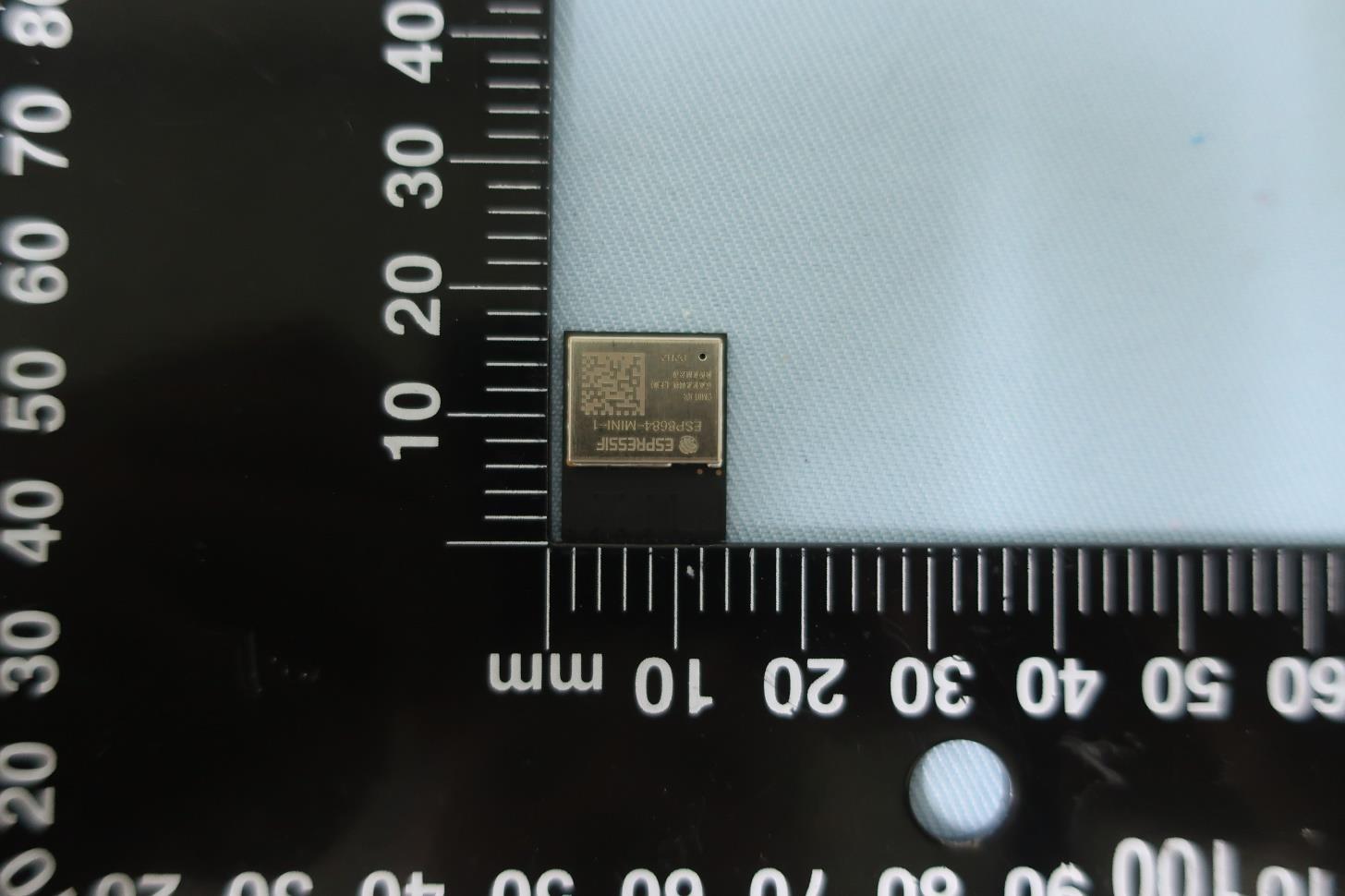 Espressif ESP8684-MINI-1 external FCC photo from External Photos p. 1