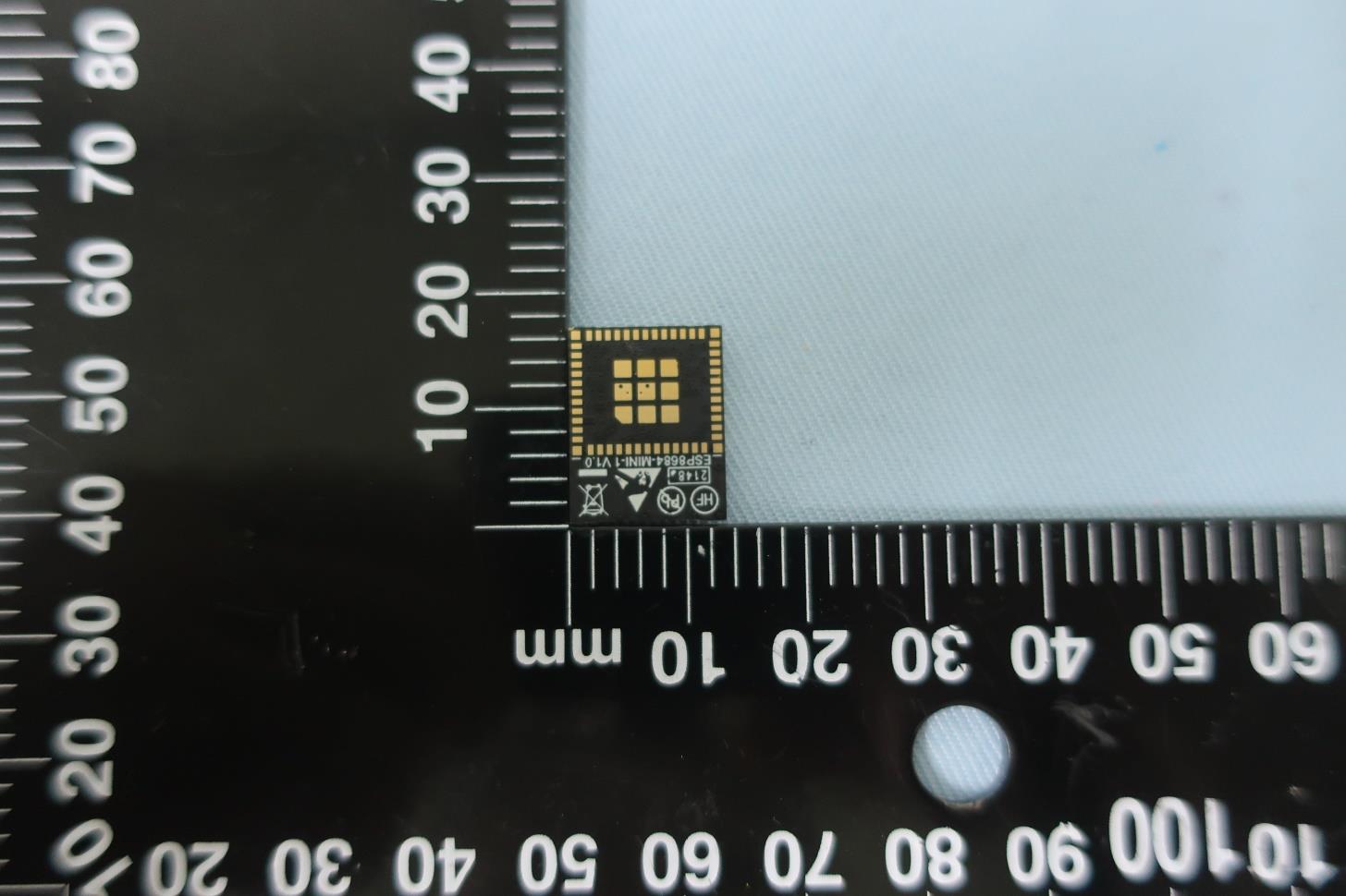 Espressif ESP8684-MINI-1 external FCC photo from External Photos p. 6