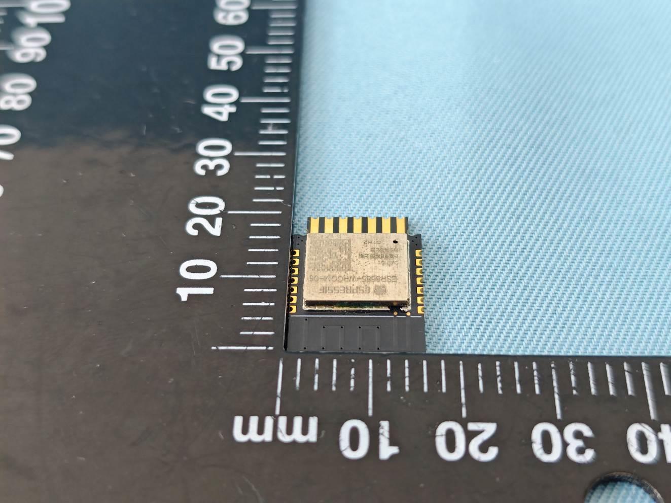 Espressif ESP8685-WROOM-06 external FCC photo from External Photos p. 4