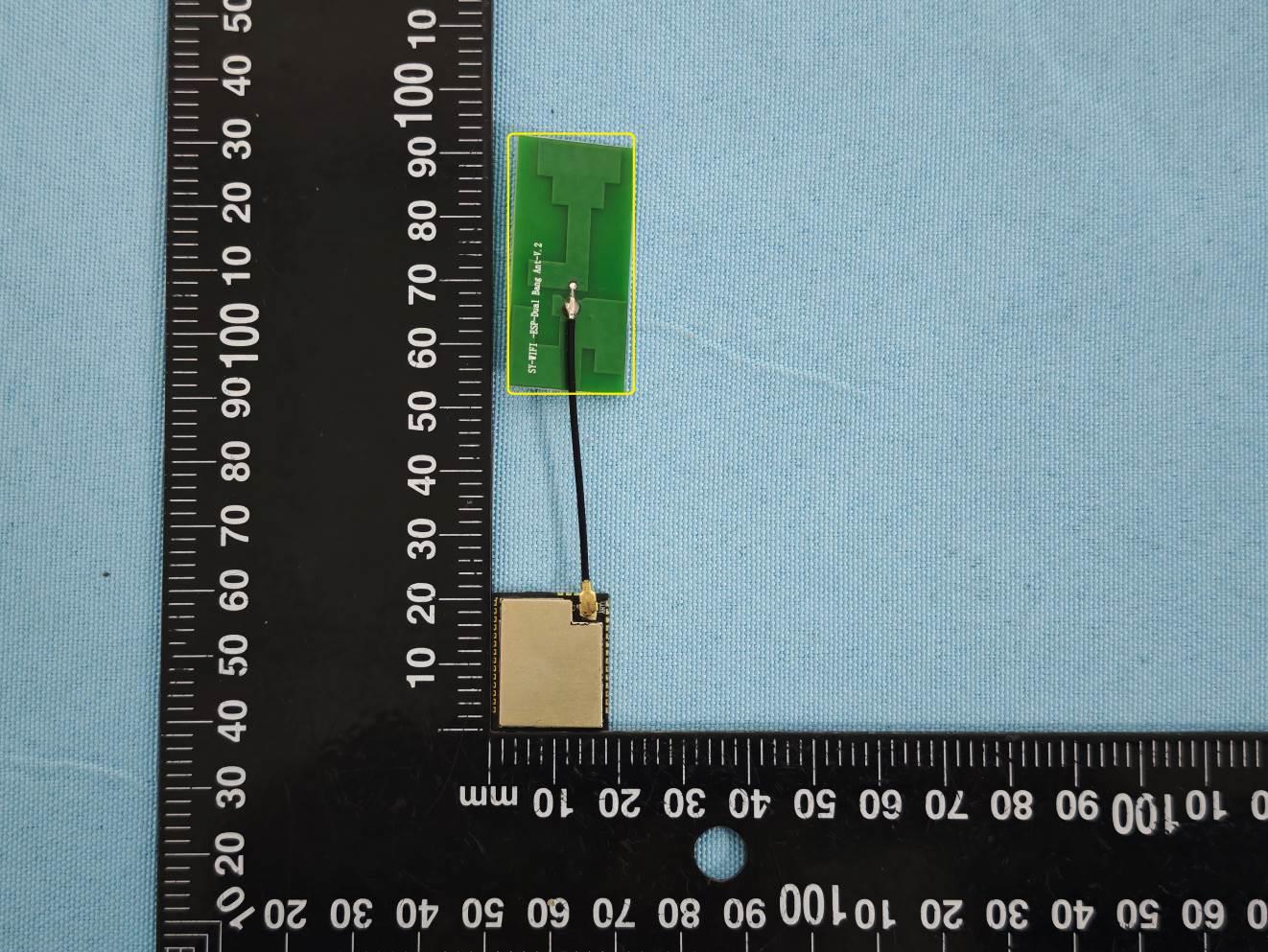 Espressif ESP32-C5-WROOM-1U external FCC photo from External Photos p. 7
