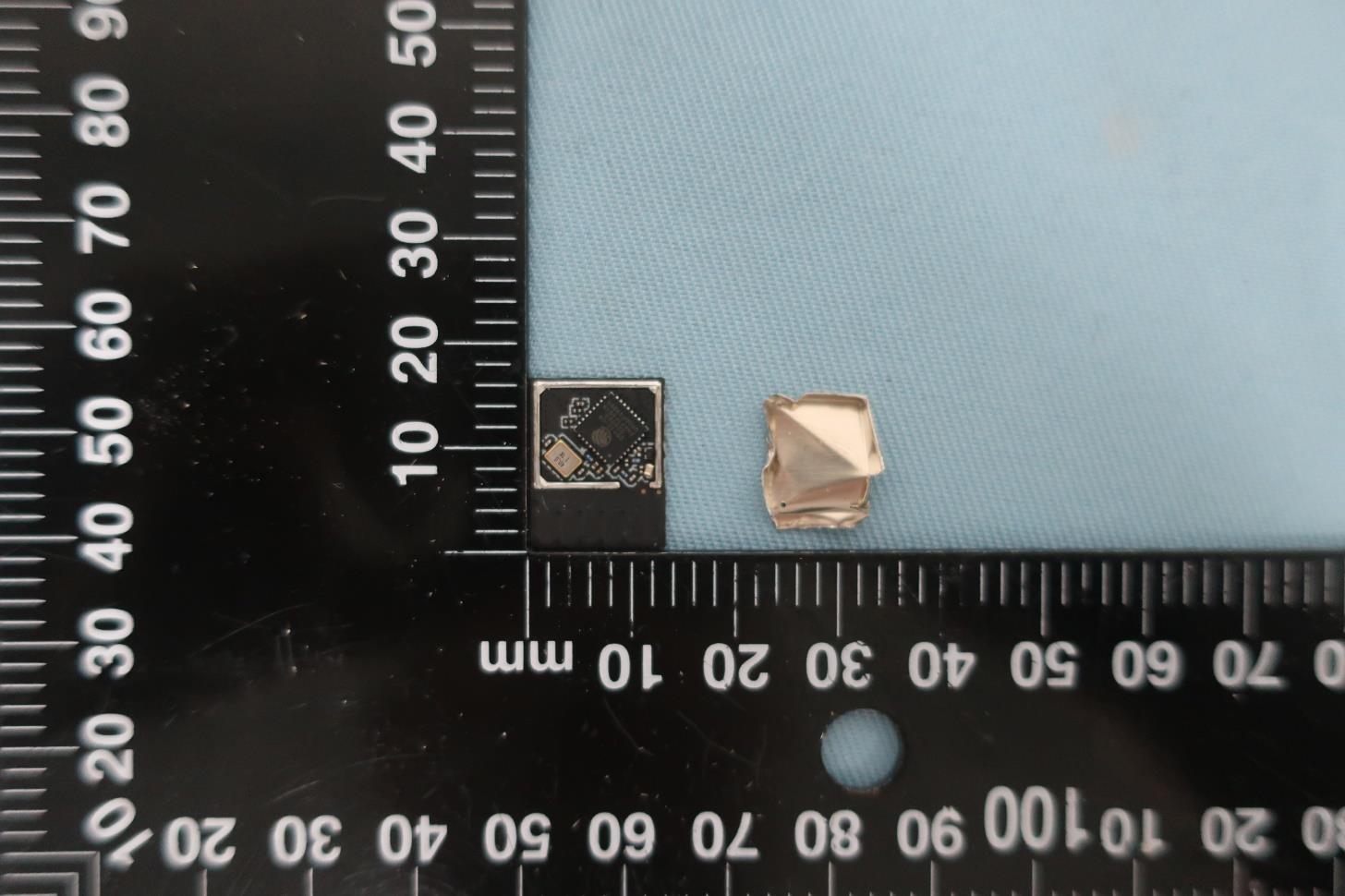 Espressif ESP32-C6-MINI-1 internal FCC photo from Internal Photos p. 2