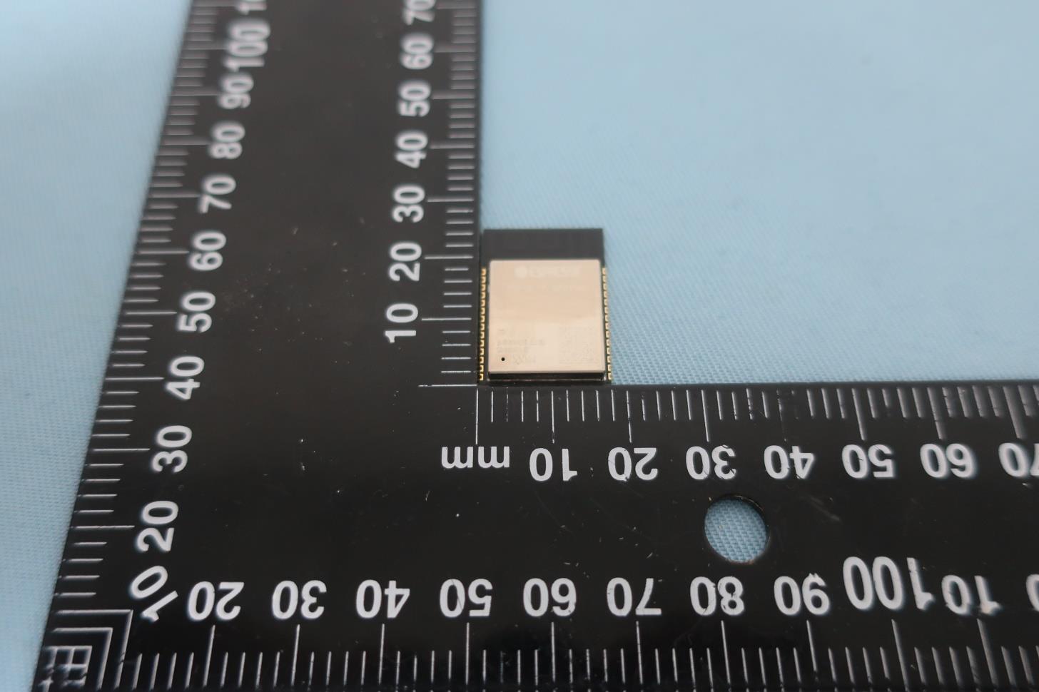 Espressif ESP32-C6-WROOM-1 external FCC photo from External Photos p. 4