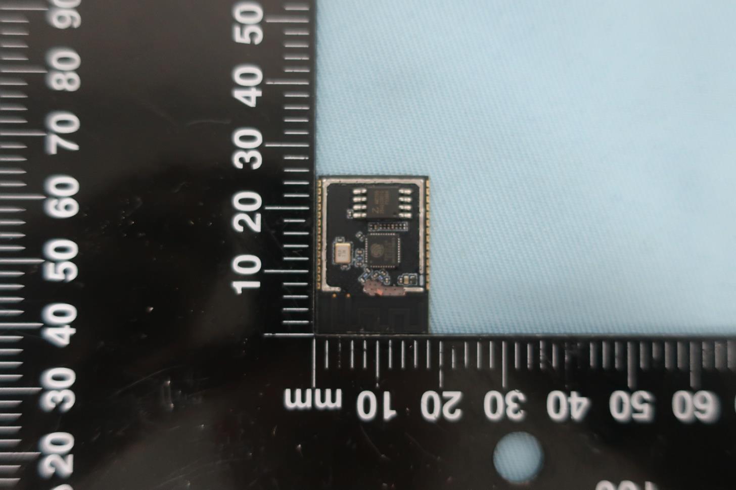 Espressif ESP32-C6-WROOM-1 internal FCC photo from Internal Photos p. 2