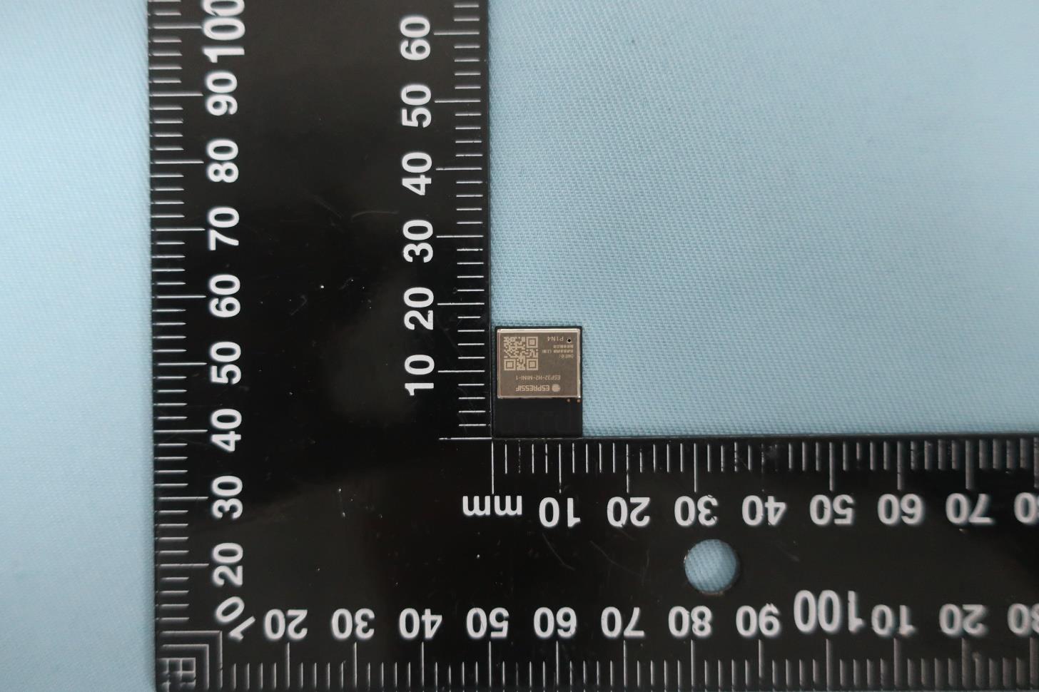 Espressif ESP32-H2-MINI-1 external FCC photo from External Photos p. 1