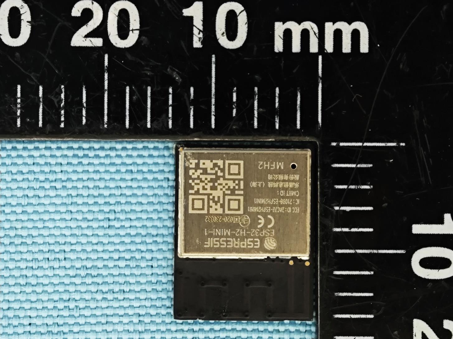 Espressif ESP32-H2-MINI-1 internal FCC photo from Internal Photos p. 1
