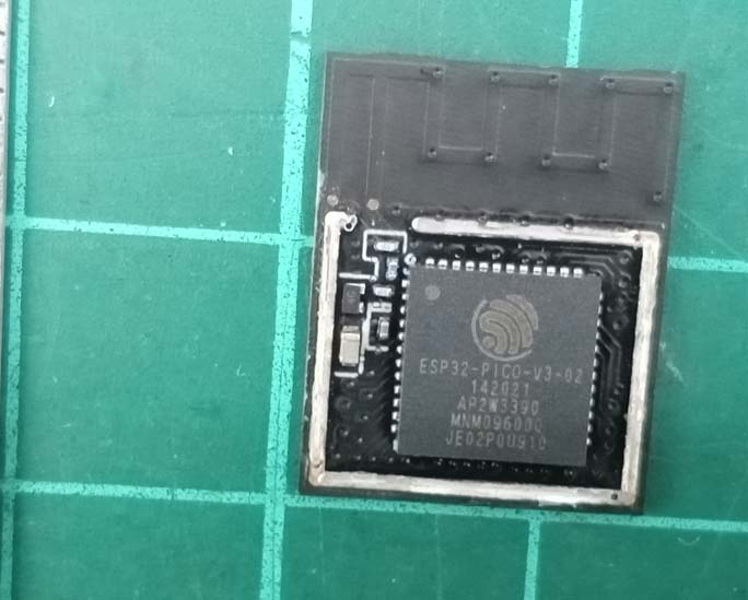 Espressif ESP32-PICO-MINI-02 internal FCC photo from Internal Photos p. 1