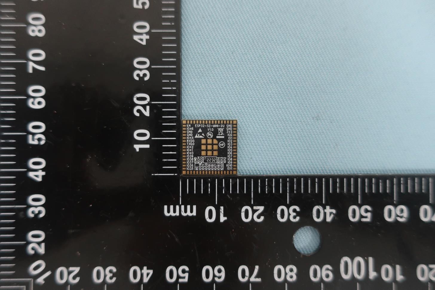 Espressif ESP32-S2-MINI-2U external FCC photo from External Photos p. 6