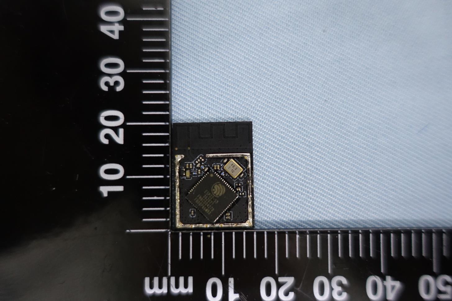 Espressif ESP32-S3-MINI-1 internal FCC photo from Internal Photos p. 2