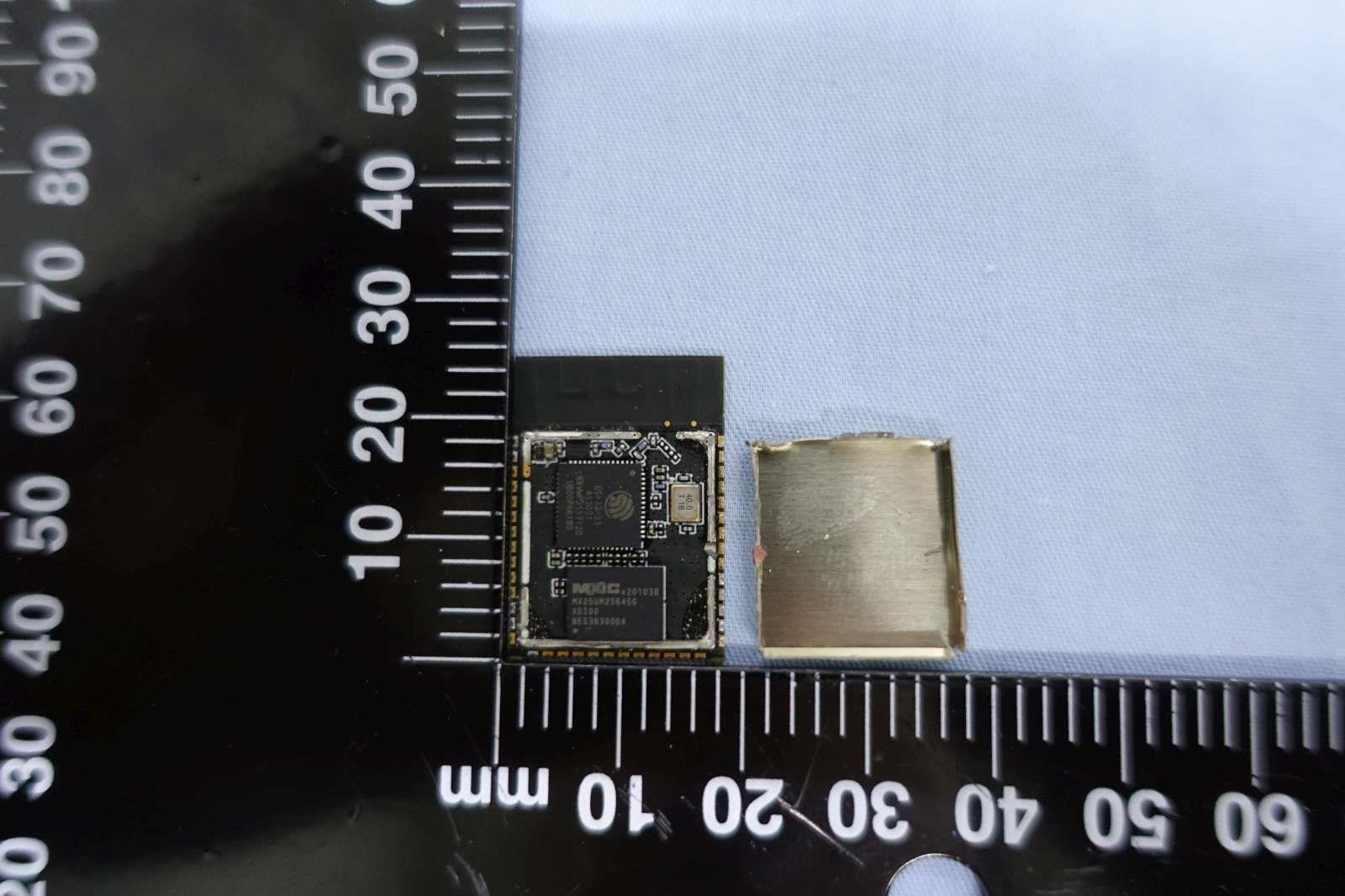 Espressif ESP32-S3-WROOM-2 internal FCC photo from Internal Photos p. 1
