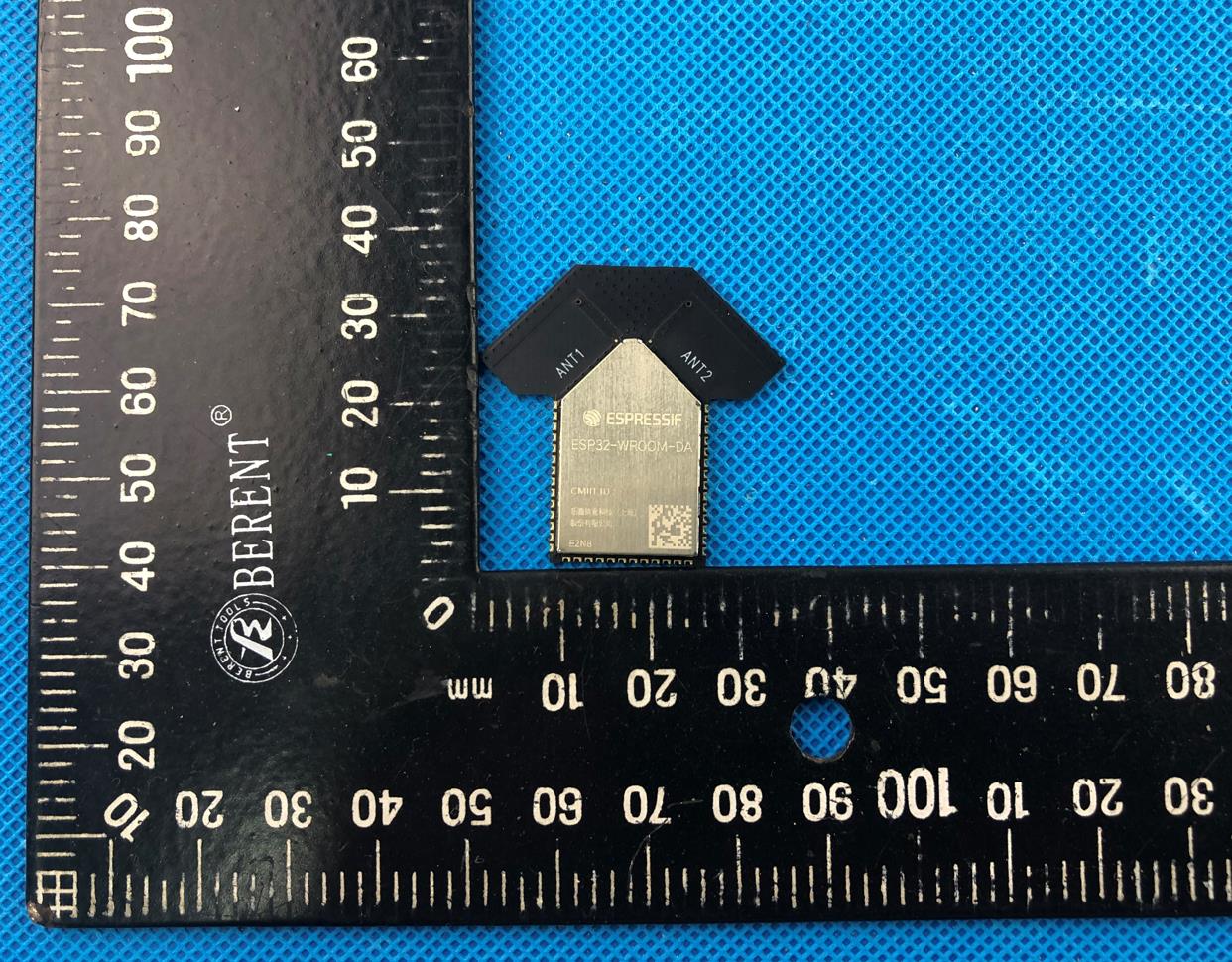 Espressif ESP32-WROOM-DA external FCC photo from External Photos p. 1