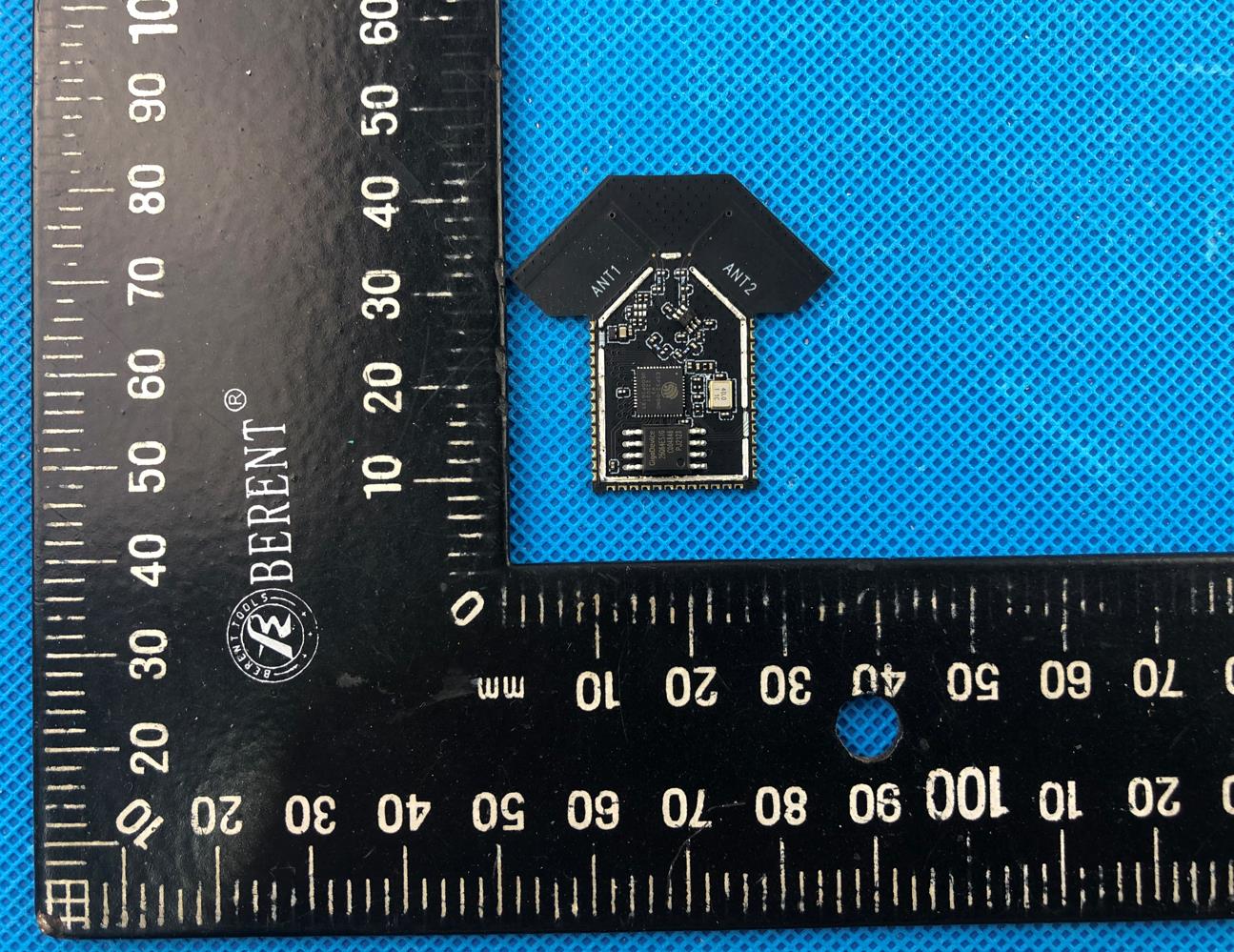 Espressif ESP32-WROOM-DA internal FCC photo from Internal Photos p. 1