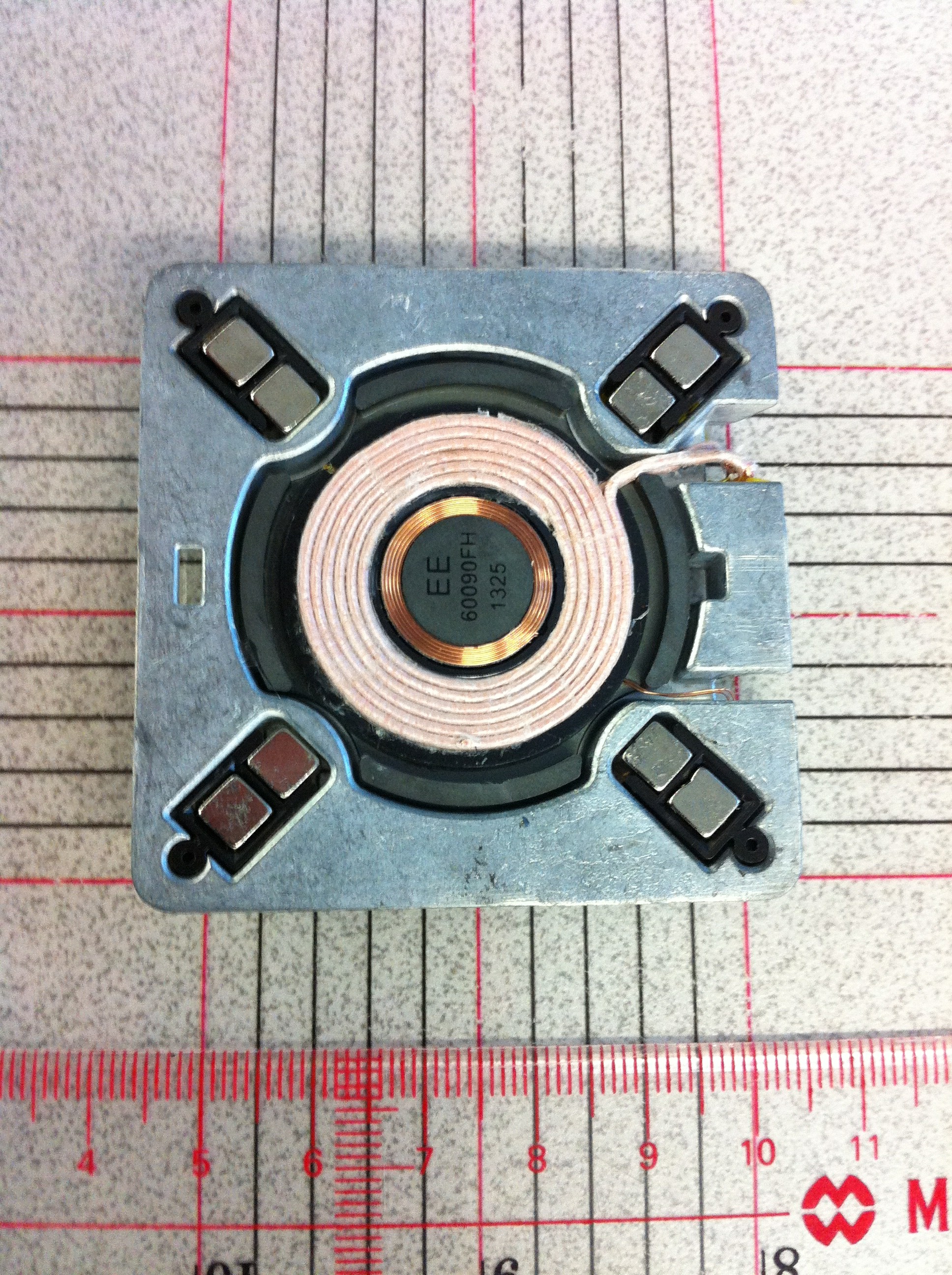 Google A010 internal FCC photo from Internal Photos p. 3