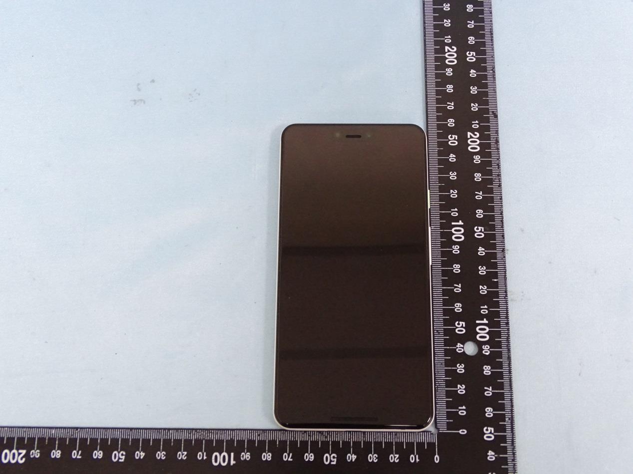 Google Pixel external FCC photo from External Photos p. 1