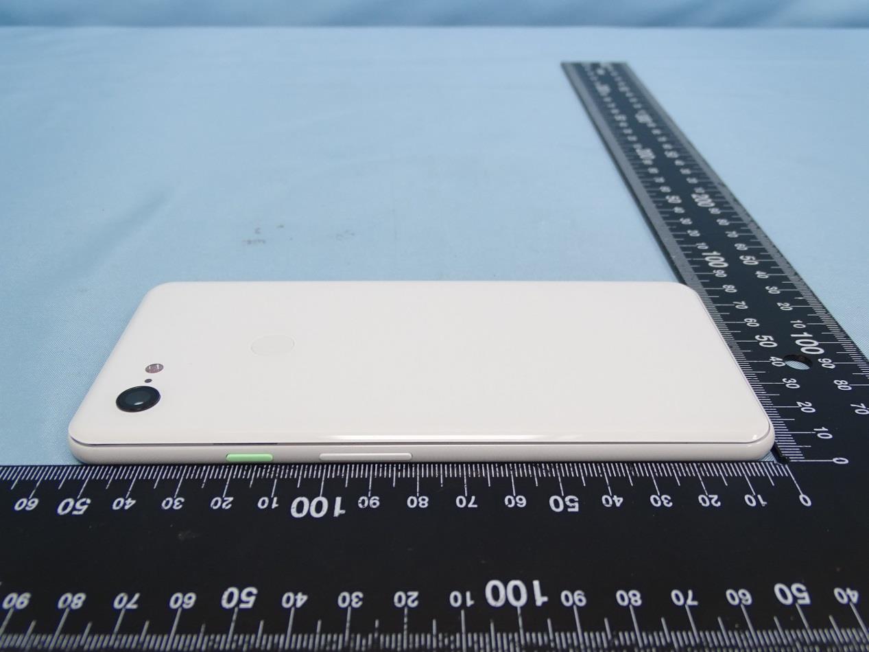 Google Pixel external FCC photo from External Photos p. 2