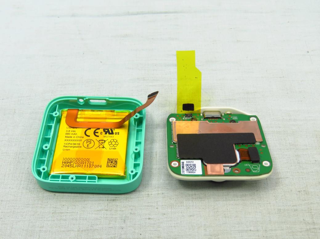 Google G015A internal FCC photo from Internal Photos p. 2