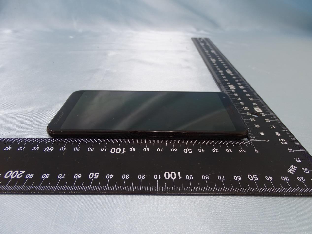 Google G020D external FCC photo from External Photos p. 2