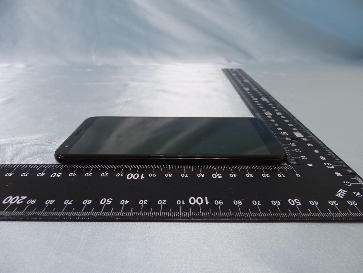 Google G020D external FCC photo from External Photos p. 3