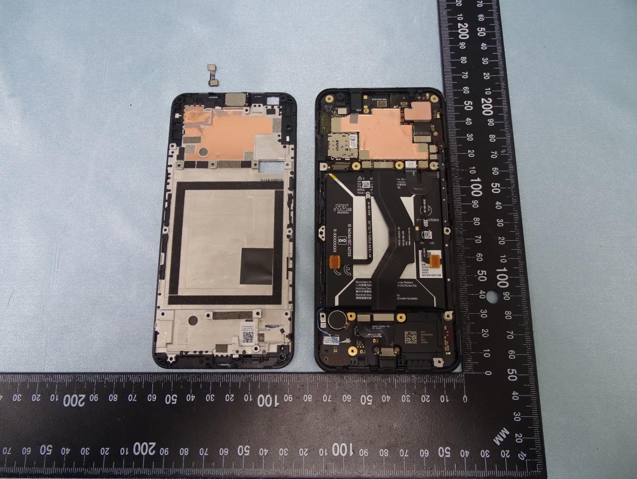 Google G020D internal FCC photo from Internal Photos p. 1