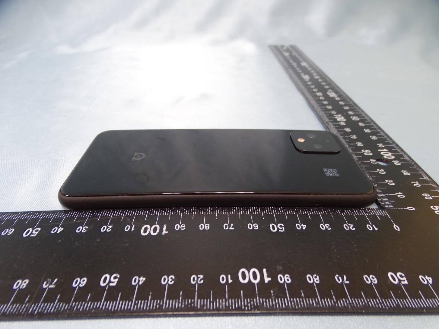Google Pixel external FCC photo from External Photos p. 4