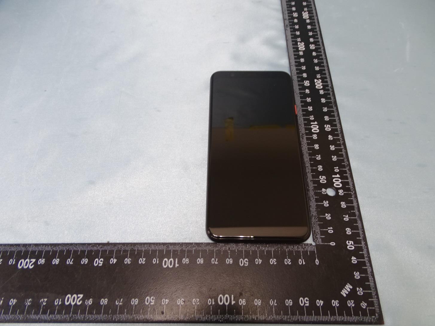 Google Pixel external FCC photo from External Photos p. 1