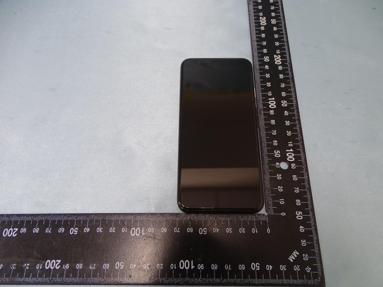 Google Pixel external FCC photo from External Photos p. 1