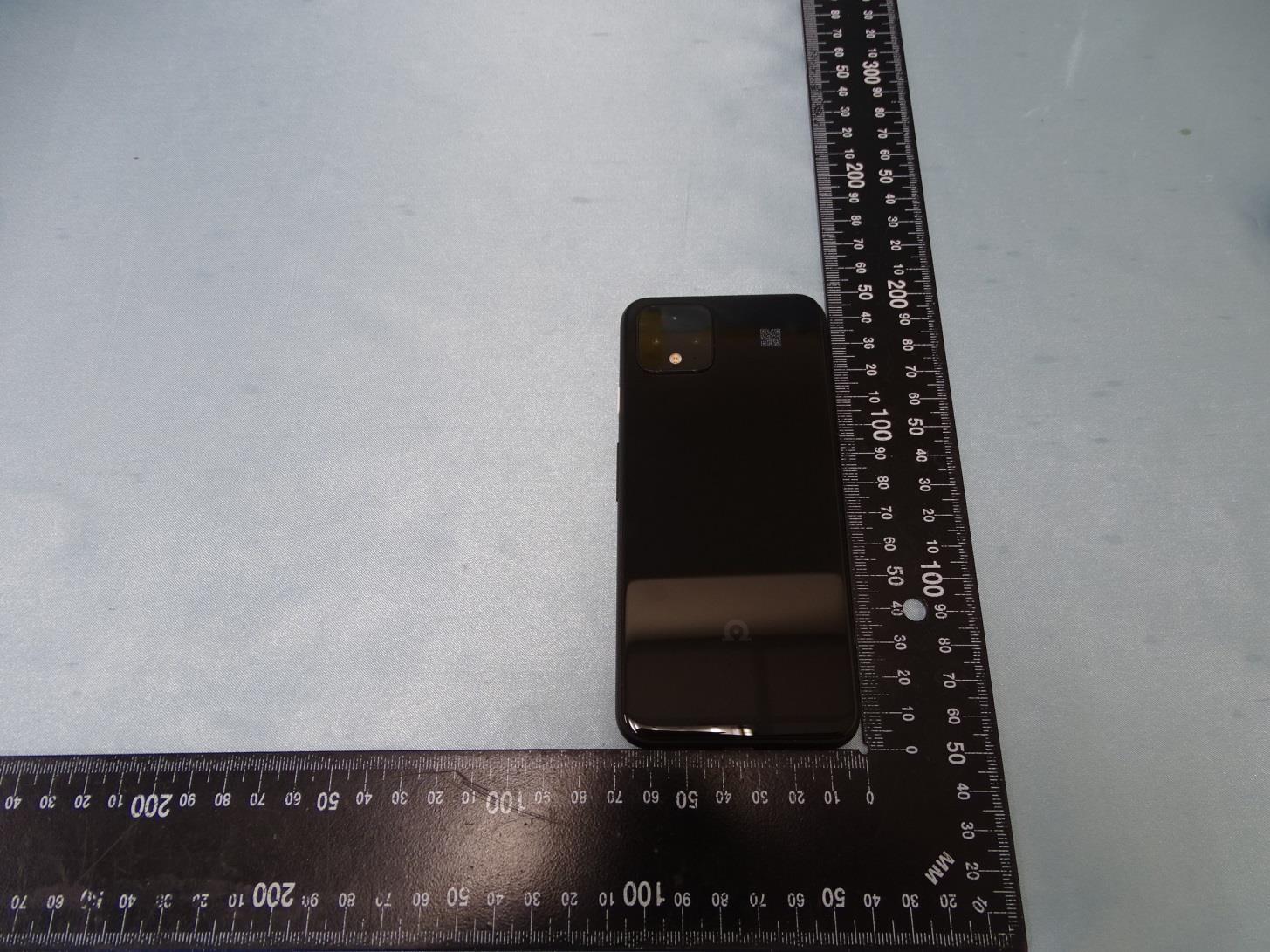 Google Pixel external FCC photo from External Photos p. 2