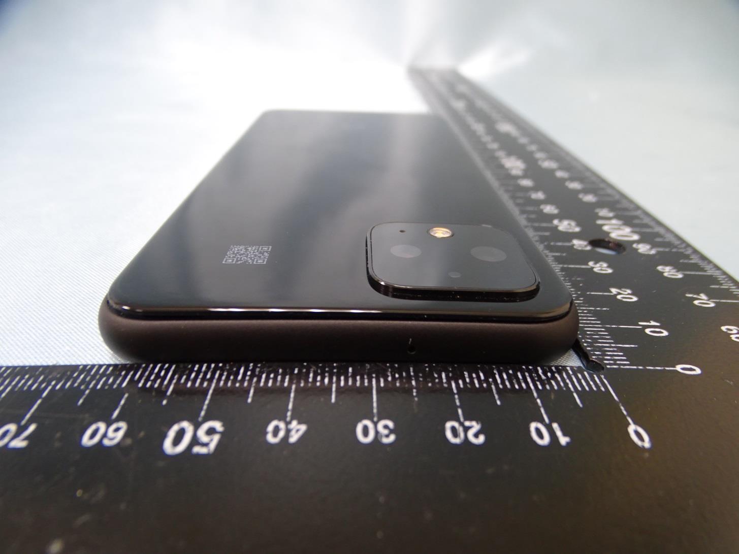 Google Pixel external FCC photo from External Photos p. 5