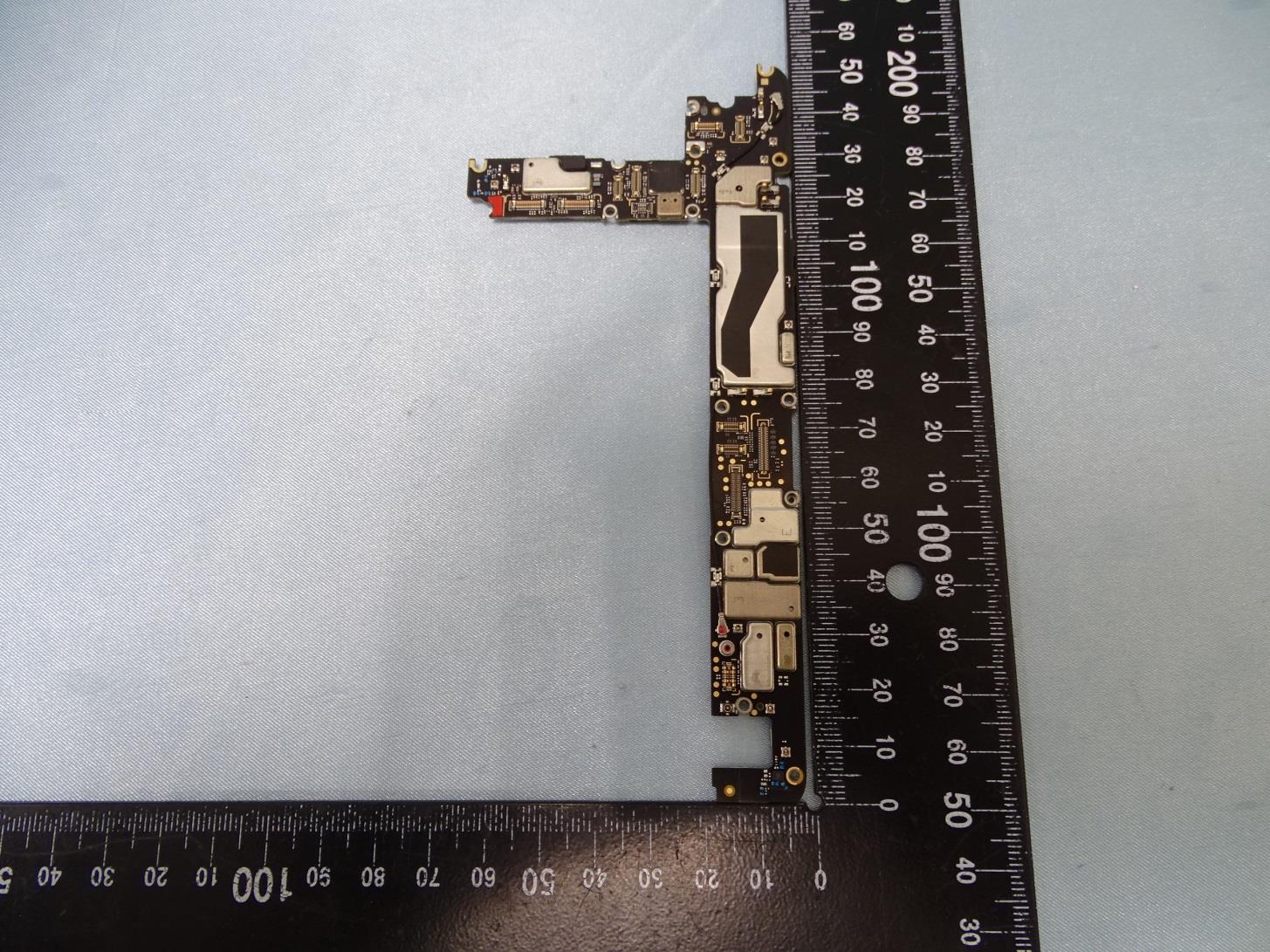 Google Pixel internal FCC photo from Internal Photos p. 2