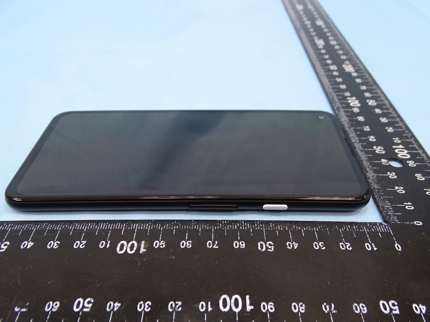 Google G025E external FCC photo from External Photos p. 6