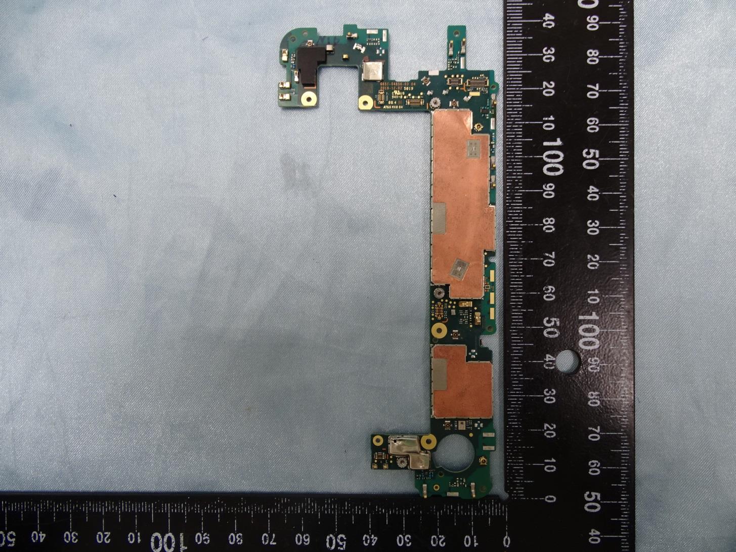 Google G025J internal FCC photo from Internal Photos p. 2