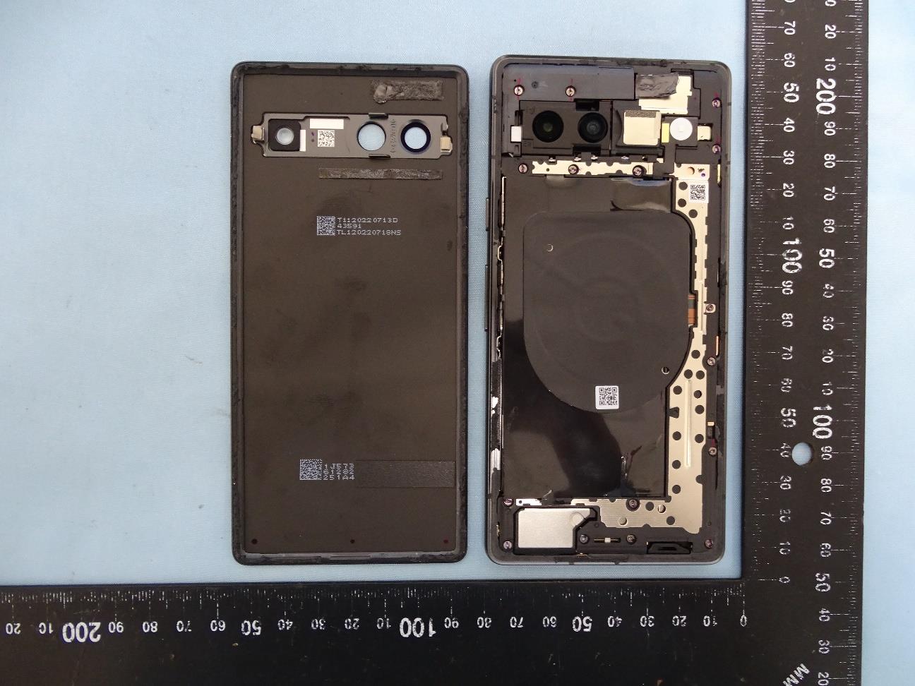 Google Pixel 7a internal FCC photo from Internal Photos p. 1