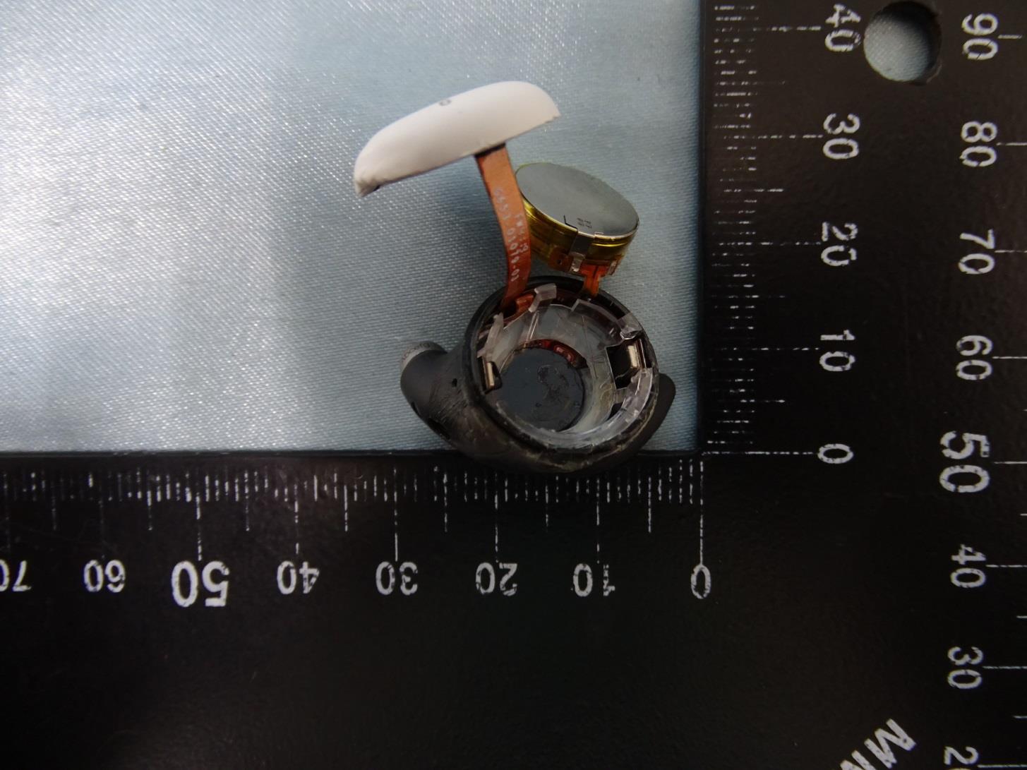 Google G1007 internal FCC photo from Internal Photos p. 1