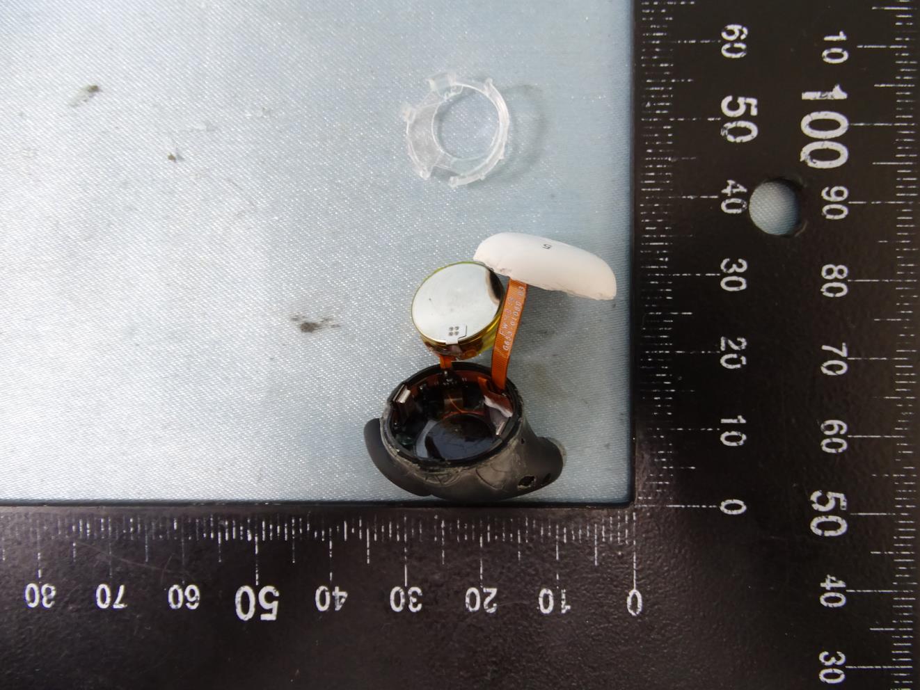 Google G1008 internal FCC photo from Internal Photos p. 2