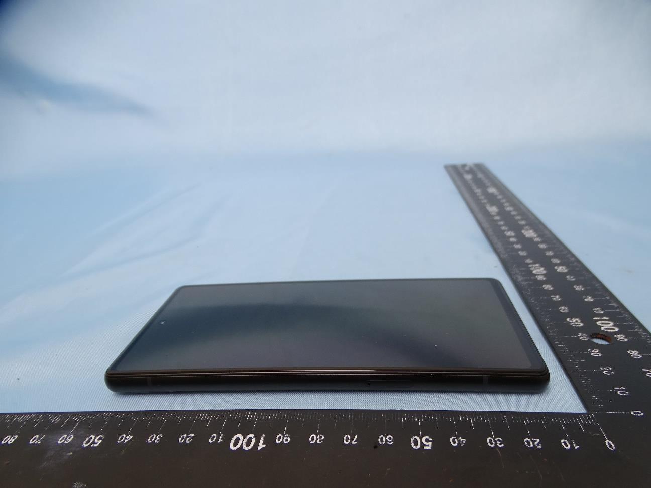 Google G1AZG external FCC photo from External Photos p. 7