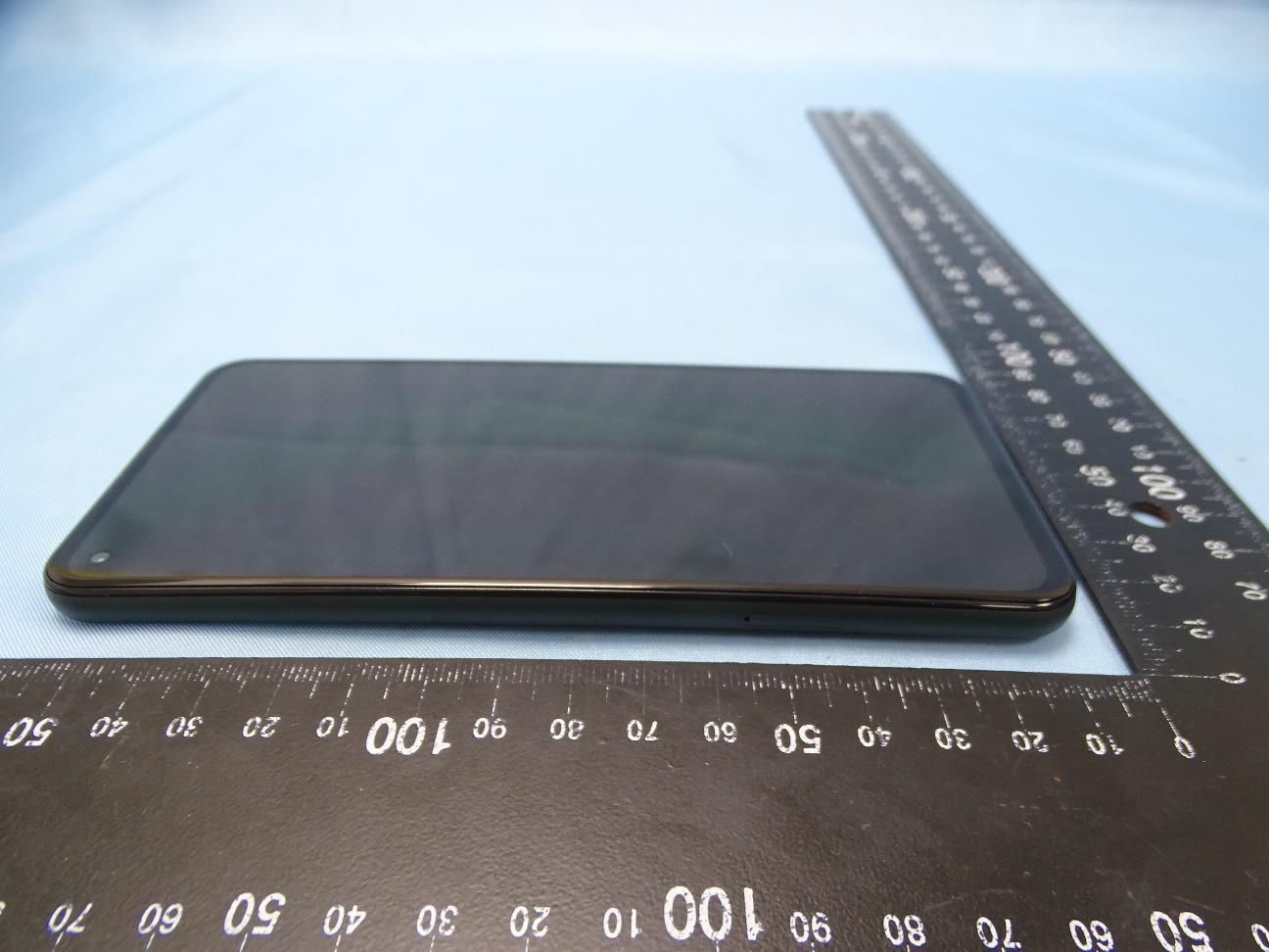 Google G1F8F external FCC photo from External Photos p. 4