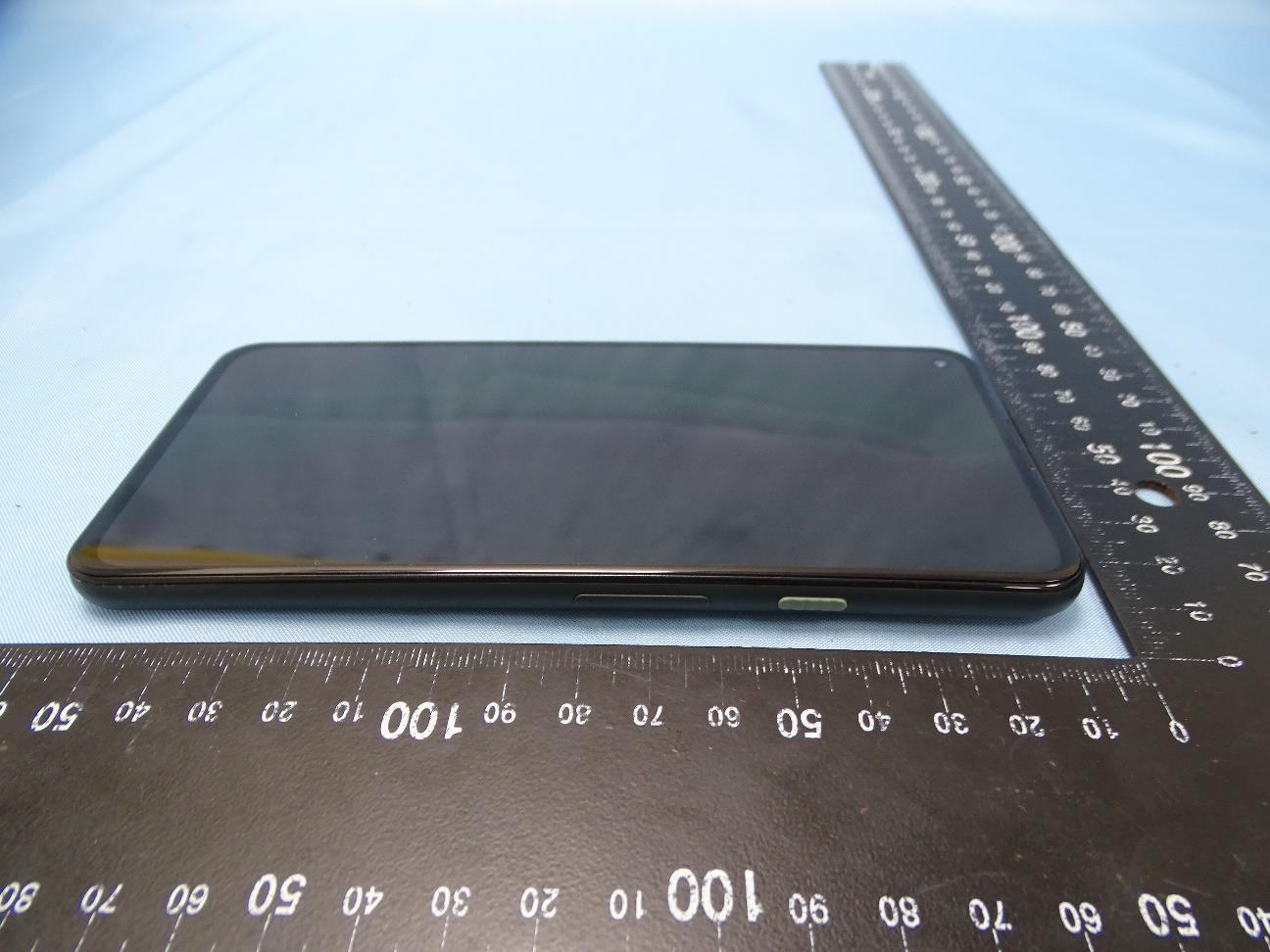 Google G1F8F external FCC photo from External Photos p. 6