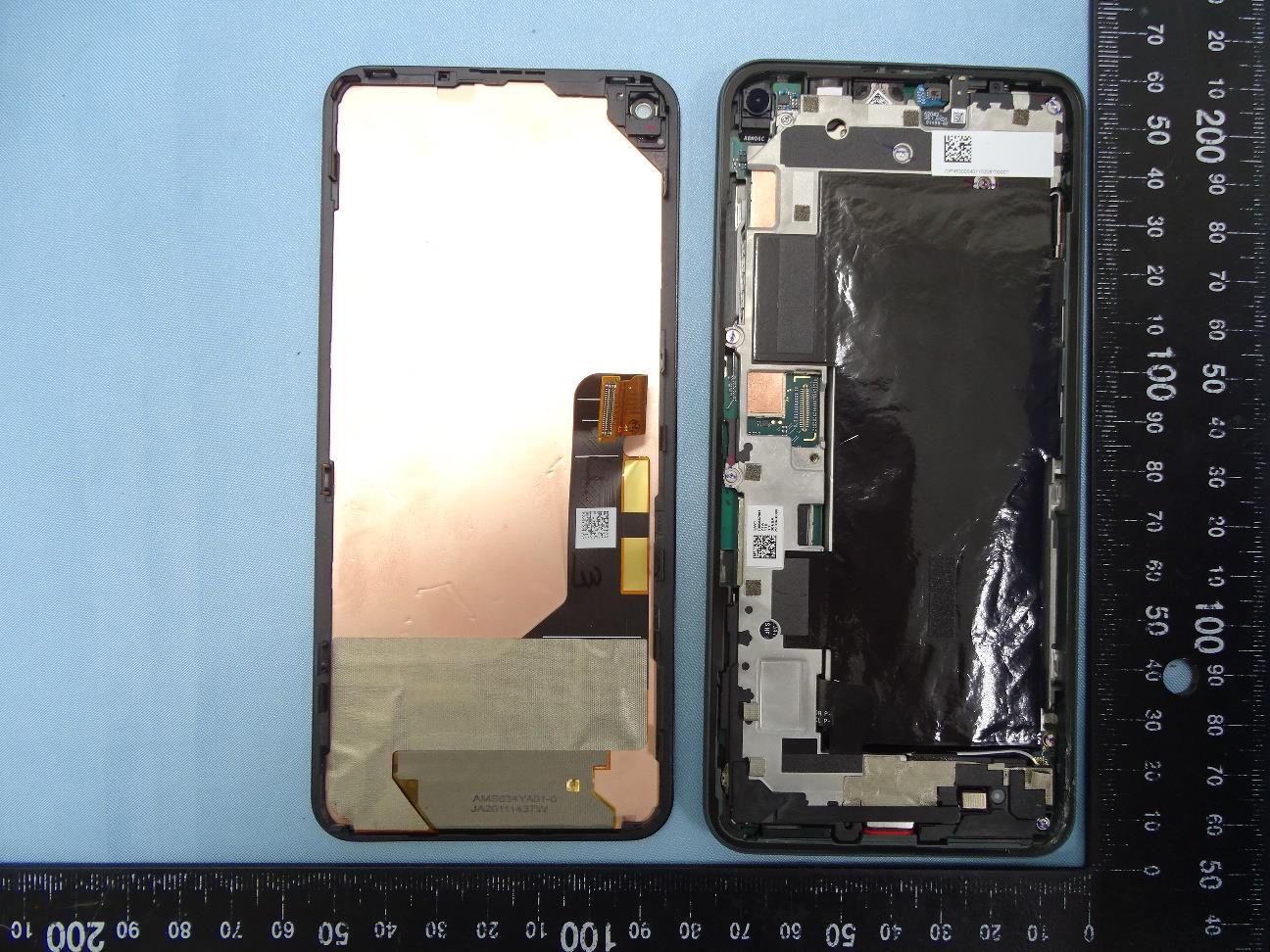 Google G1F8F internal FCC photo from Internal Photos p. 1