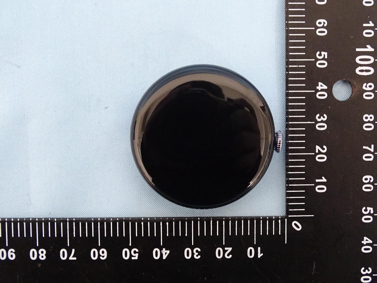 Google Pixel Watch 4 (45mm) external FCC photo from External Photos p. 1