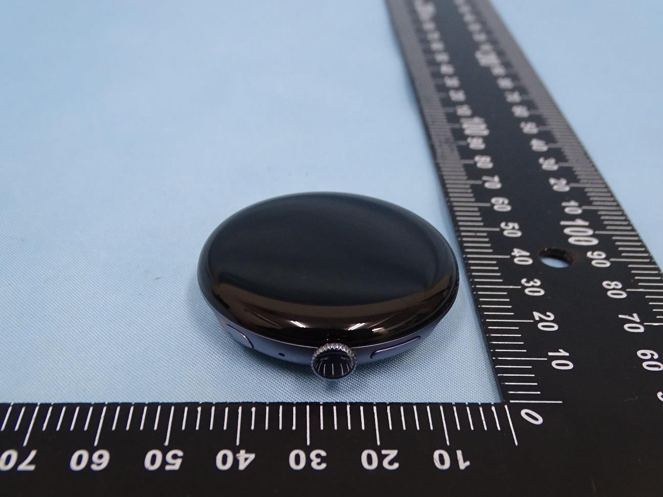 Google Pixel Watch 4 (45mm) external FCC photo from External Photos p. 6