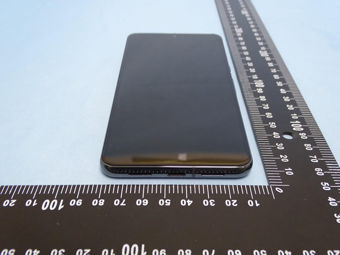 Google G1MNW external FCC photo from External Photos p. 3
