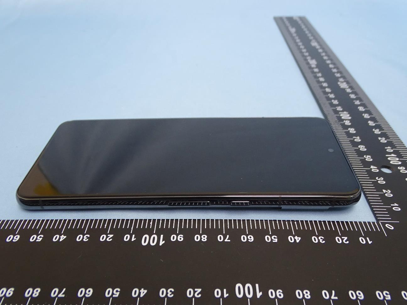 Google G1MNW external FCC photo from External Photos p. 6