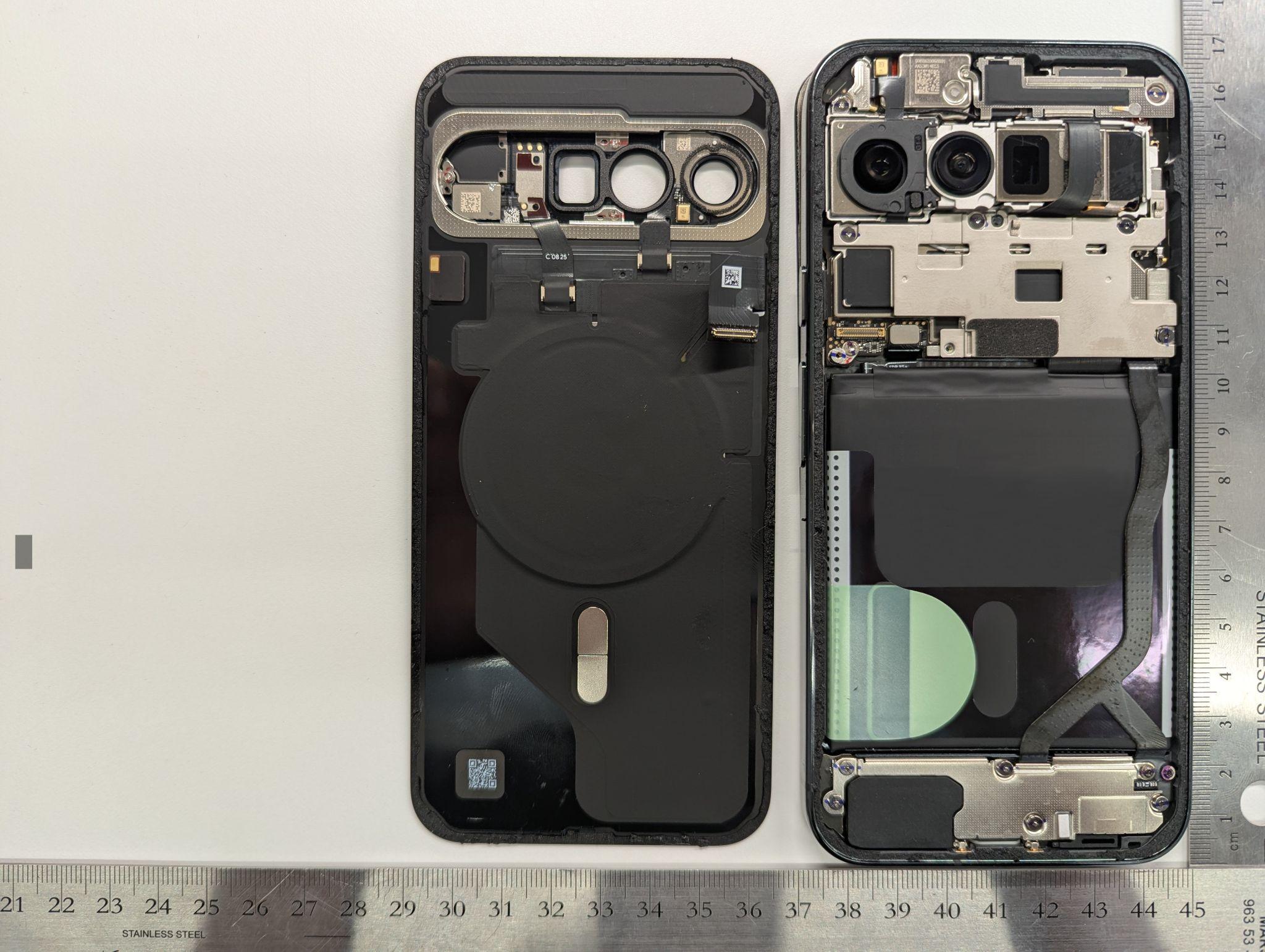Google G45RY internal FCC photo from Internal Photos p. 1