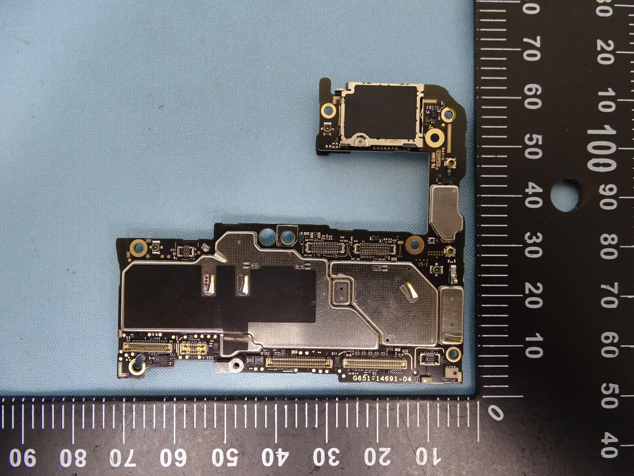 Google G45RY internal FCC photo from Internal Photos p. 2