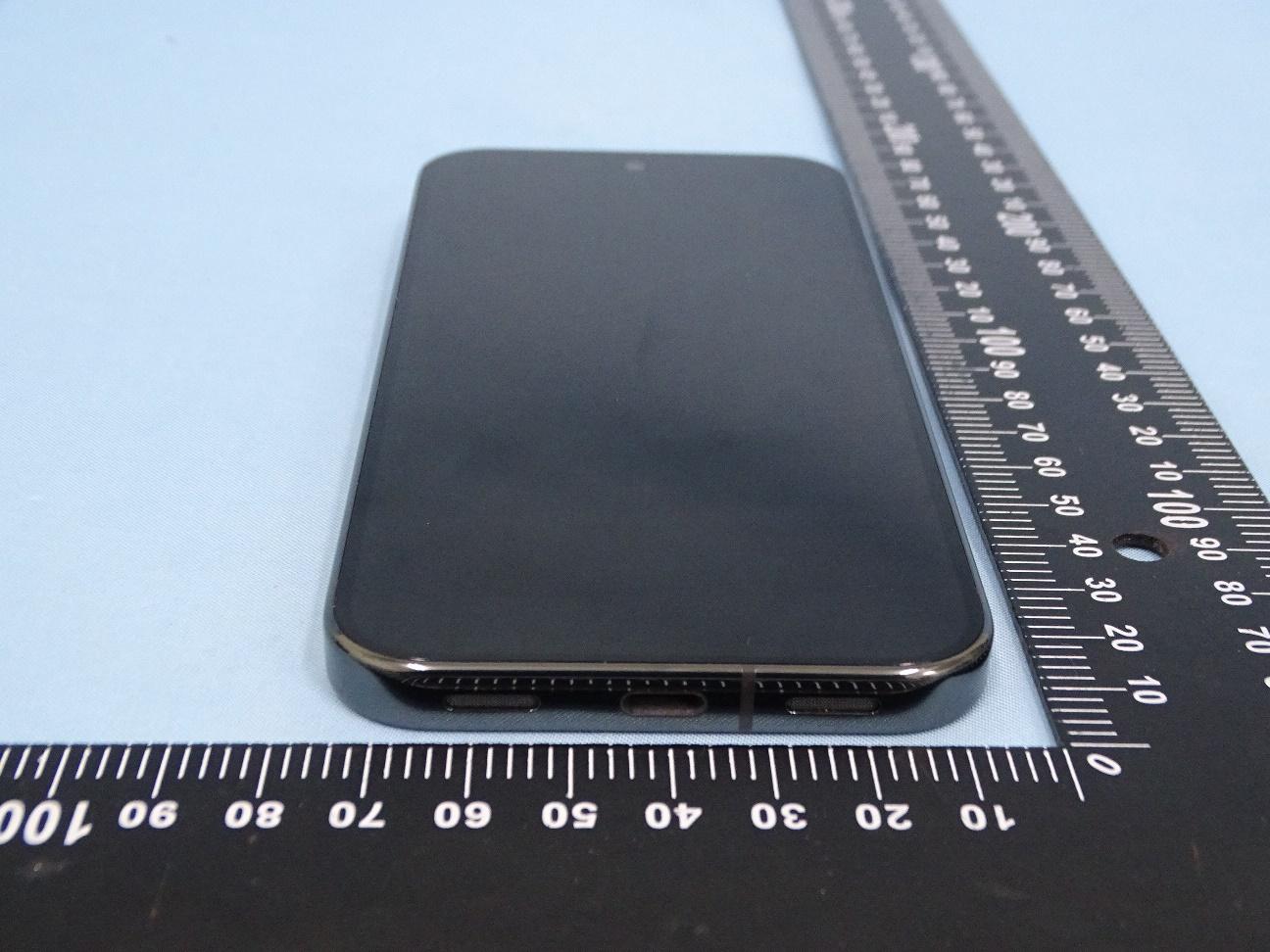 Google Pixel 10 Pro external FCC photo from External Photos p. 3