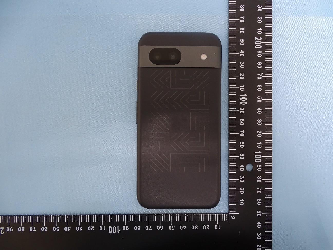 Google Pixel external FCC photo from External Photos p. 2
