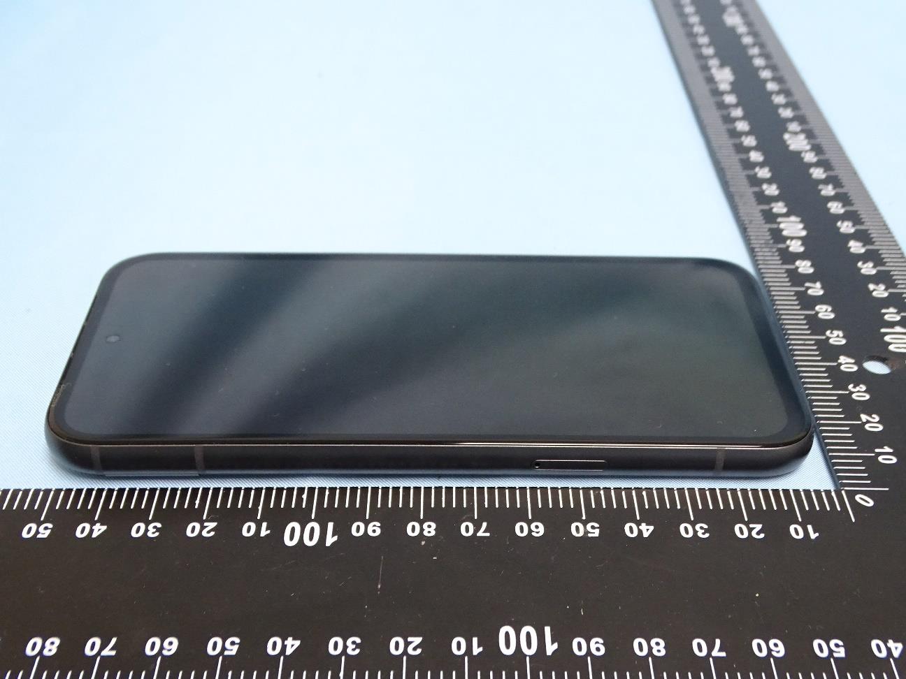 Google G6GPR external FCC photo from External Photos p. 4