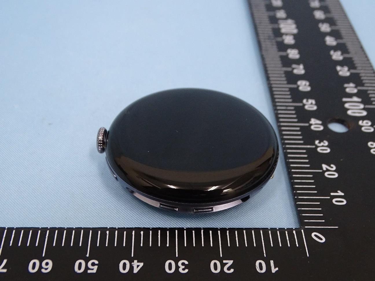 Google Pixel Watch 4 (45mm) external FCC photo from External Photos p. 5