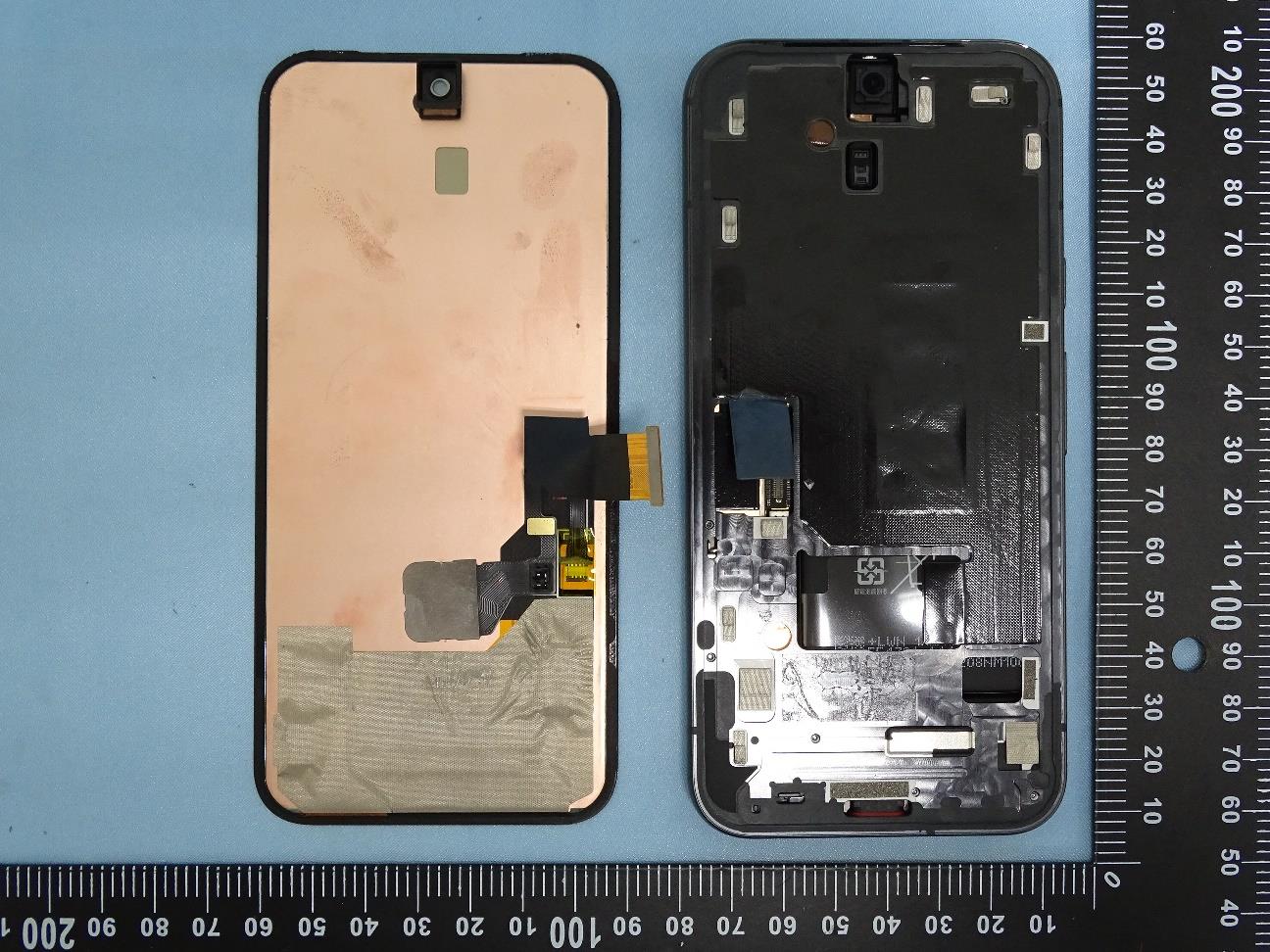Google Pixel internal FCC photo from Internal Photos p. 1