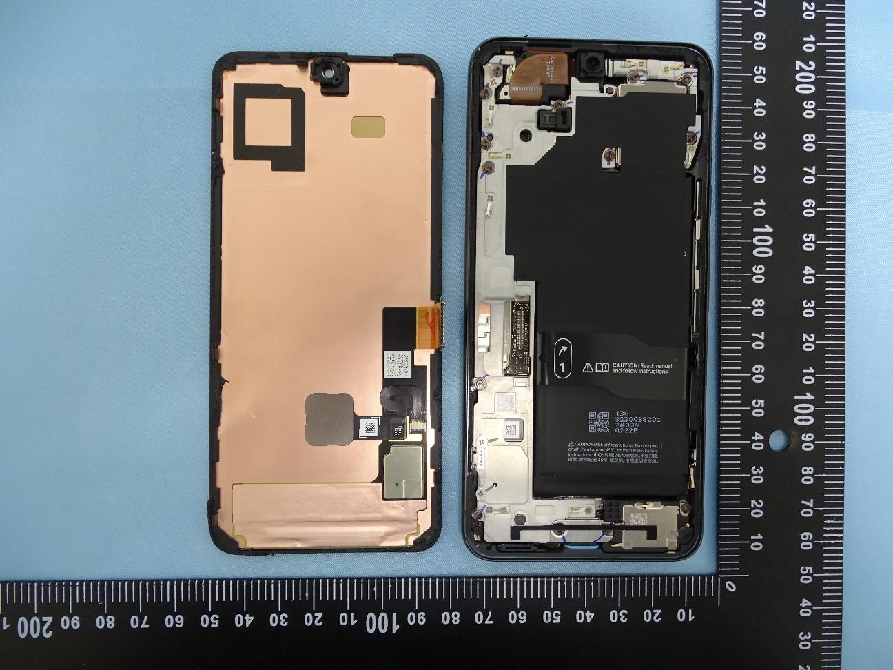 Google G9BQD internal FCC photo from Internal Photos p. 1